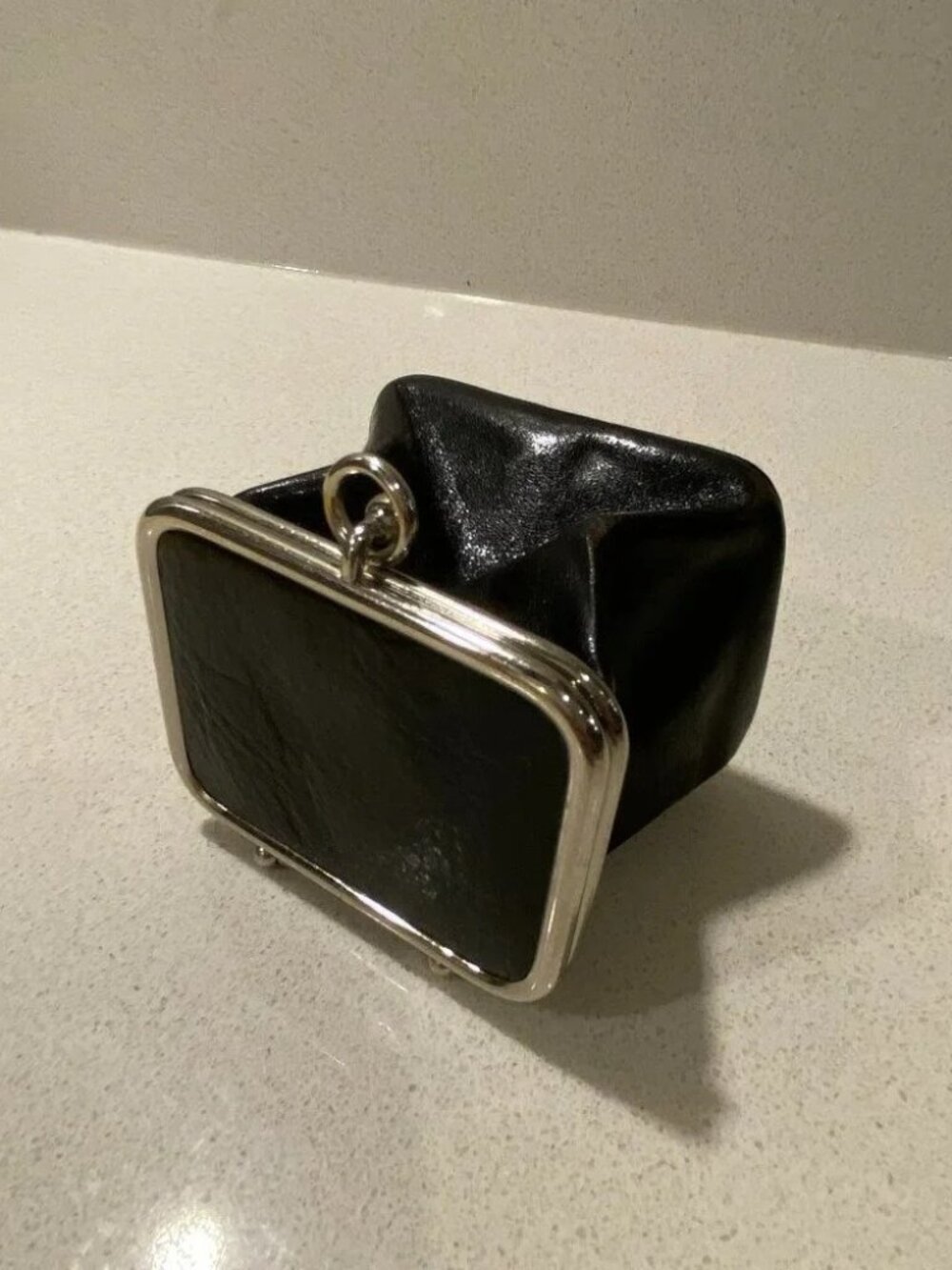 DANIER LEATHER BLACK COIN POUCH COLLAPSIBLE PREOWNED